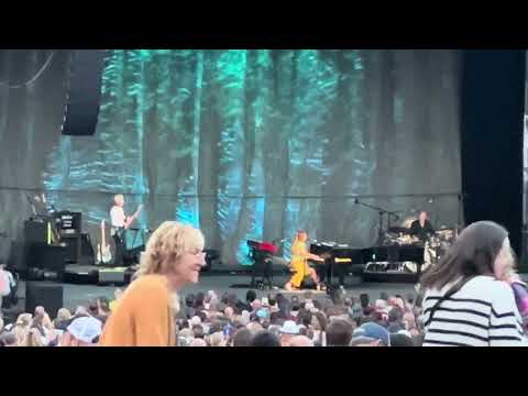 Pandora’s Aquarium – Tori Amos Live at The Chateau Ste Michelle Winery 7/28/2023